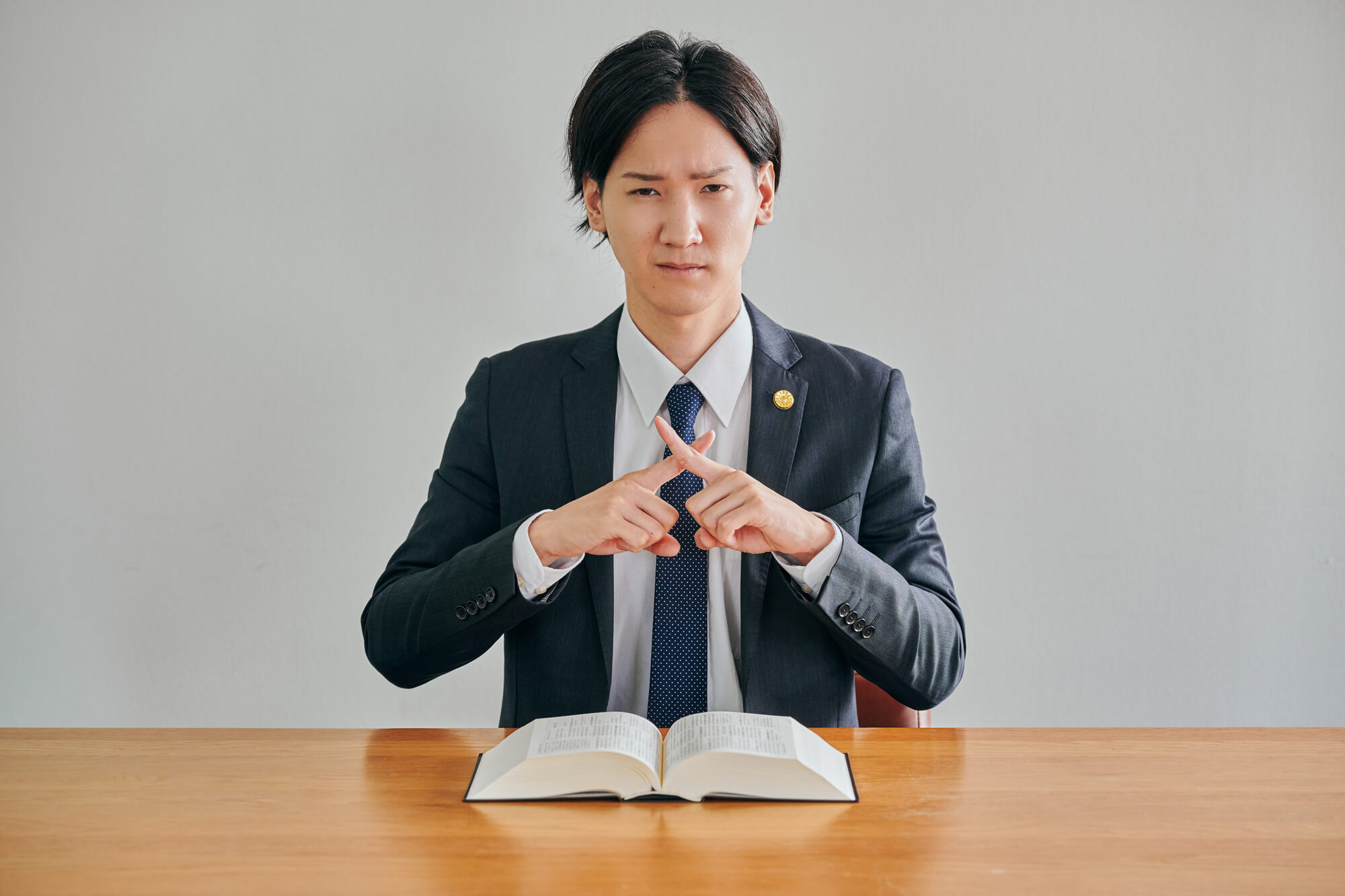 債務整理で辞任された場合の対処法 | 次にとるべき行動や注意点を解説
